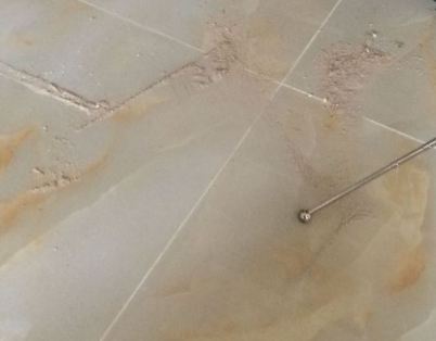 高阳瓷砖空鼓维修公司分享粘合剂选择不当在瓷砖铺贴过程中可能导致以下问题